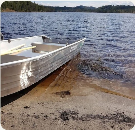 Aluminiumsbåten ved Henningvatnet